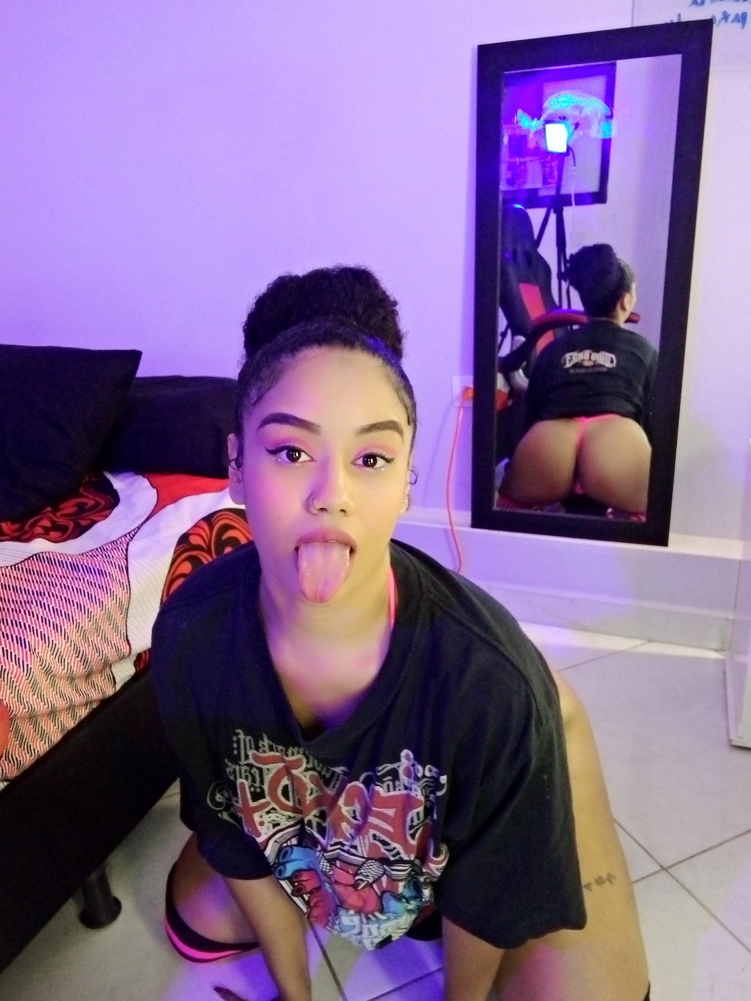 404porn - I like the little mouth 🤤😇😈 title=