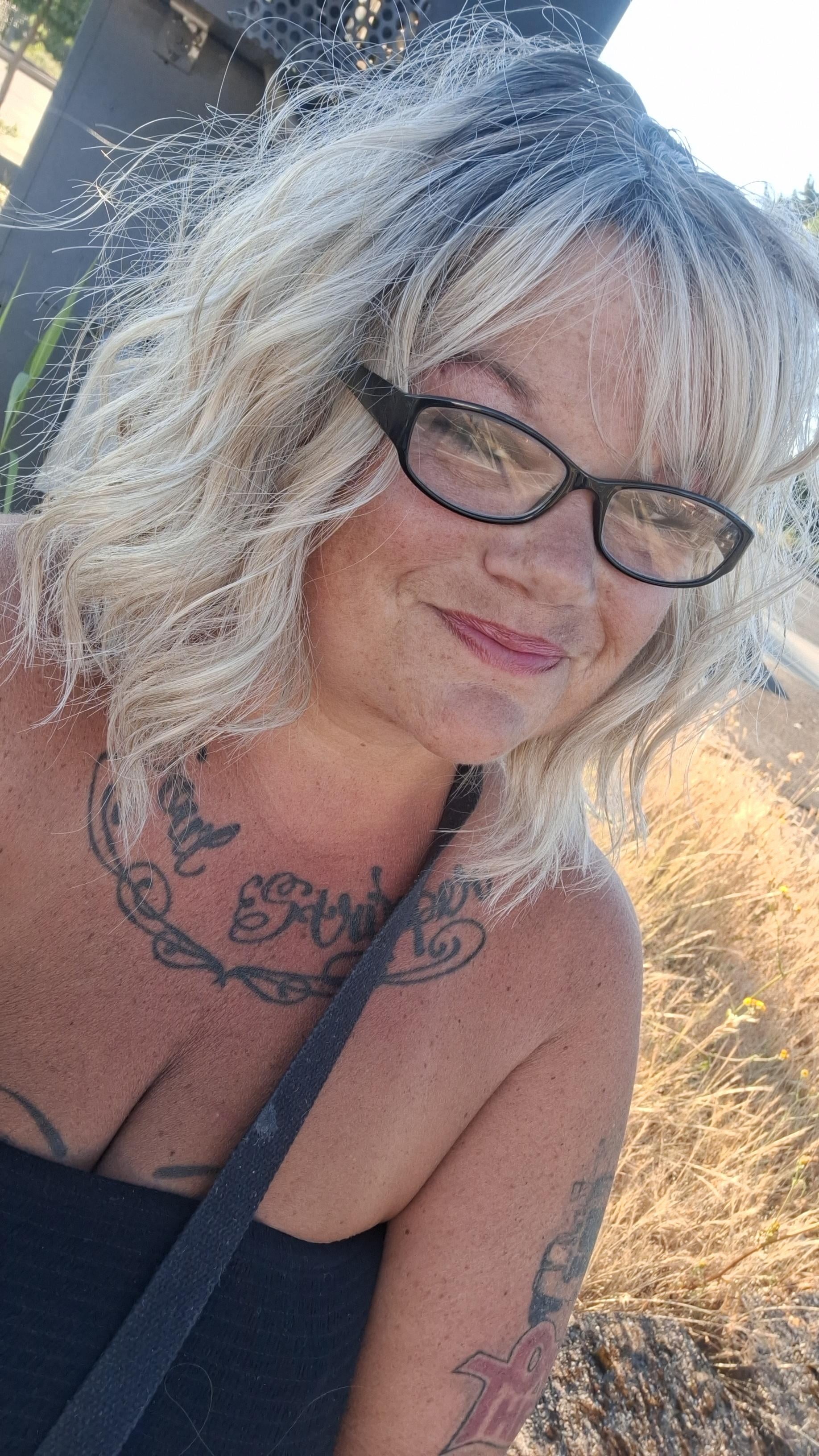 Everyone else is in bed and its VACATION  title=