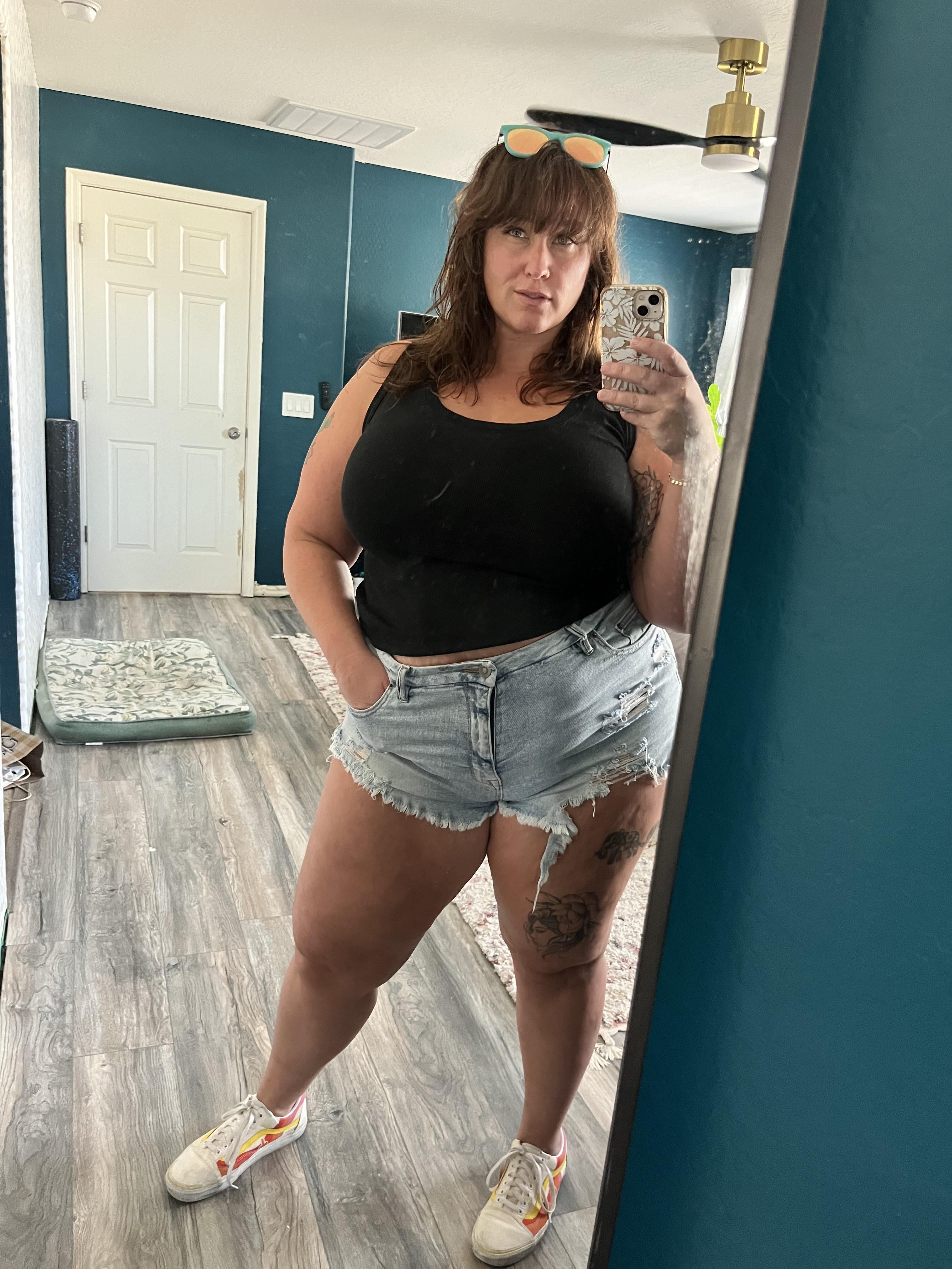 Thighs all day!  title=