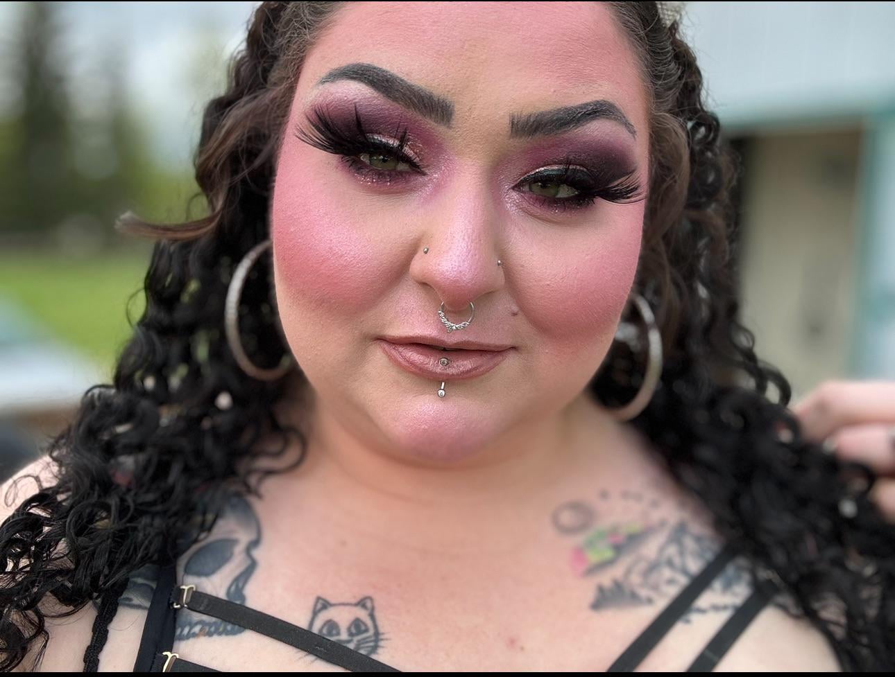 Can we make a flair for good makeup 😩 title=