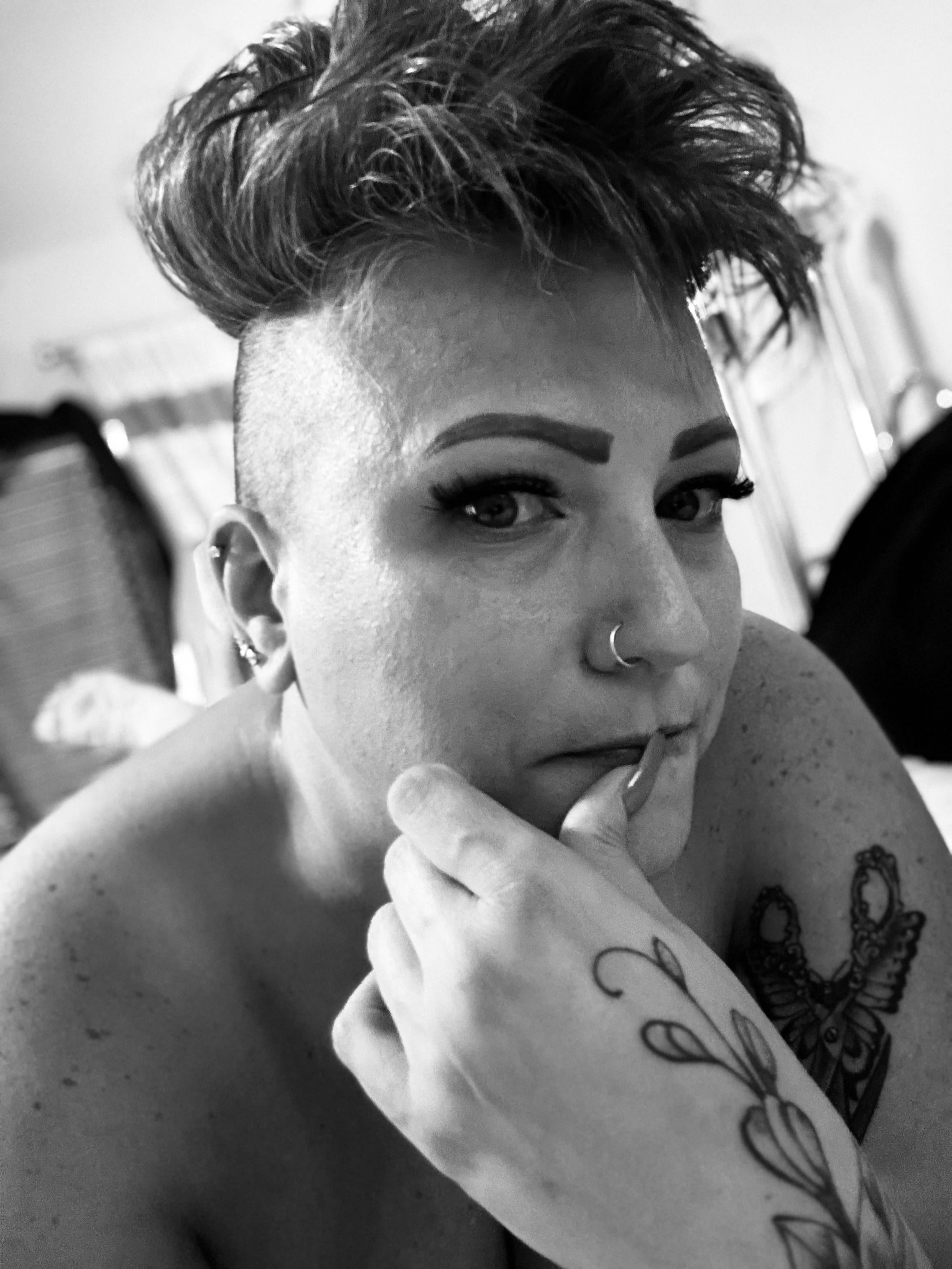 Too damn hot for clothes  title=