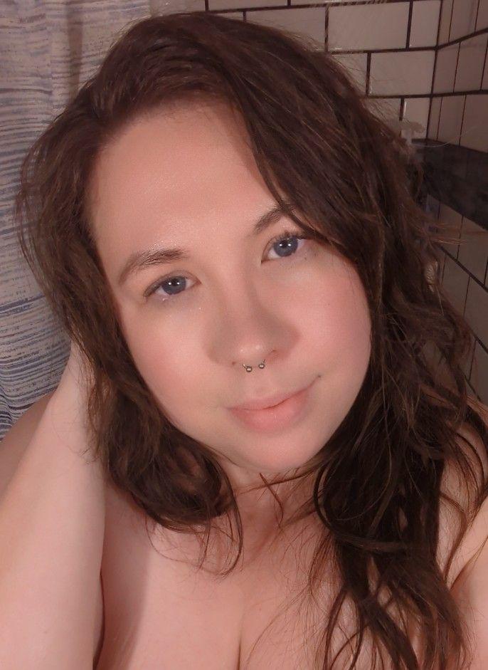 Join me in the shower! title=