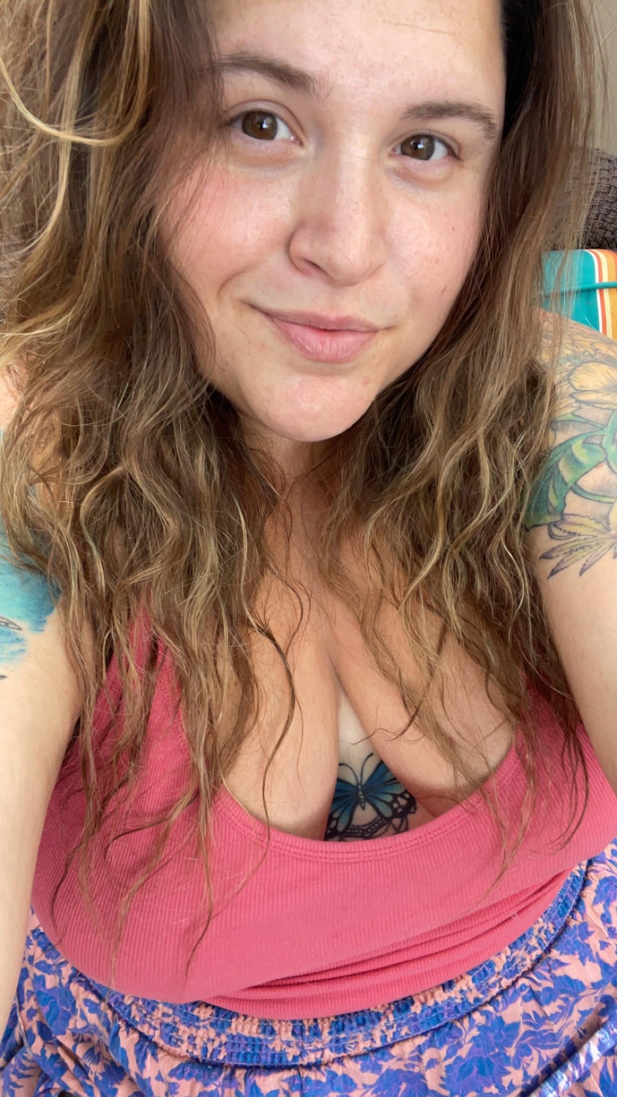 420 tatted bbw milf with a flirtatious soul title=