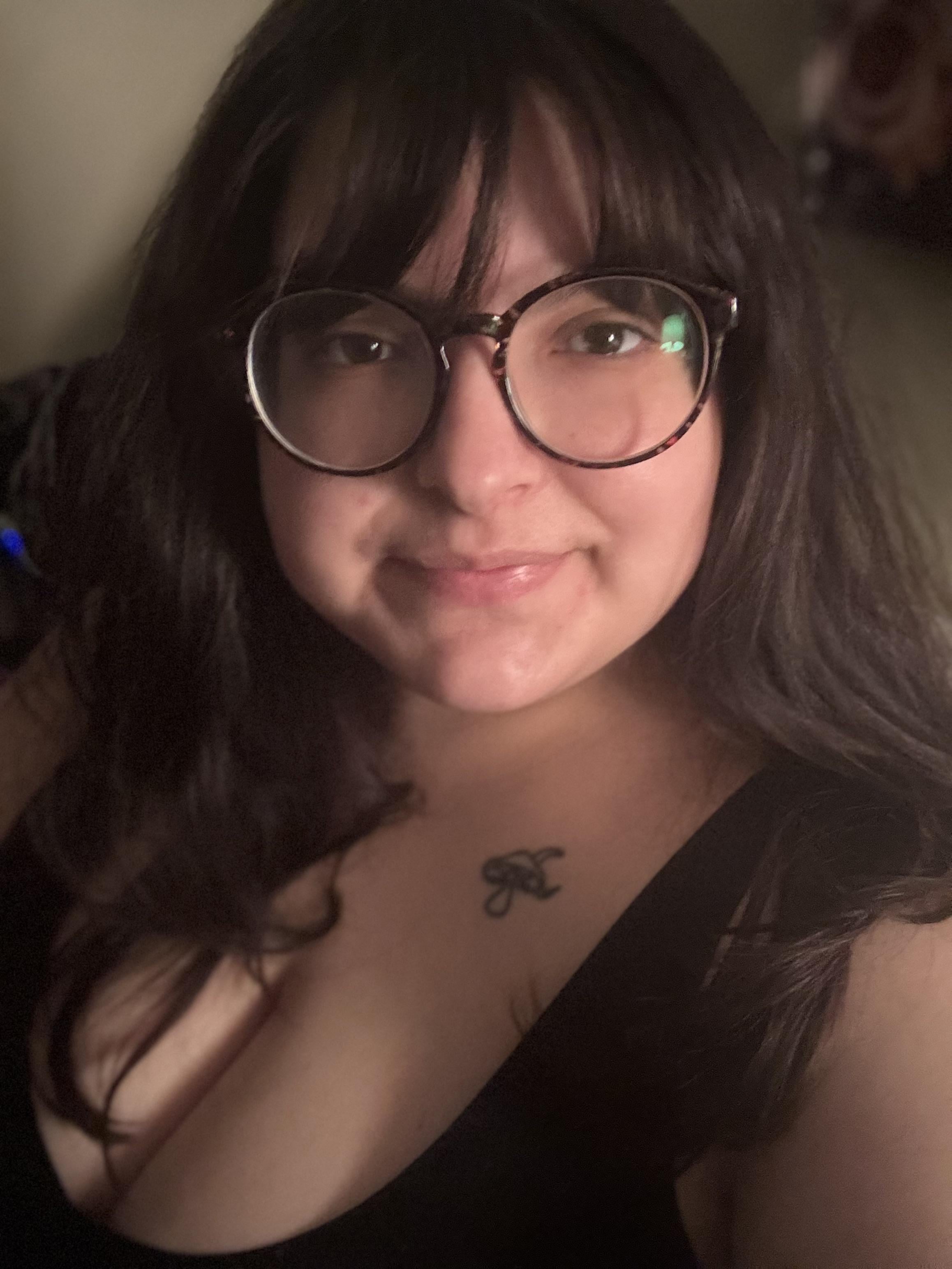 brown eyes & brown hair 🖤 title=