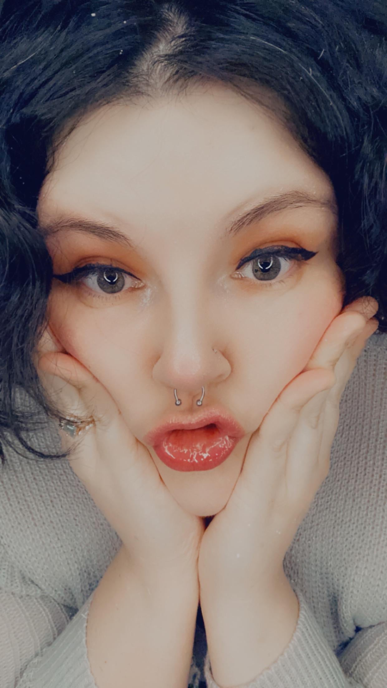 Still got a stomach bug but wanted to say hello! title=