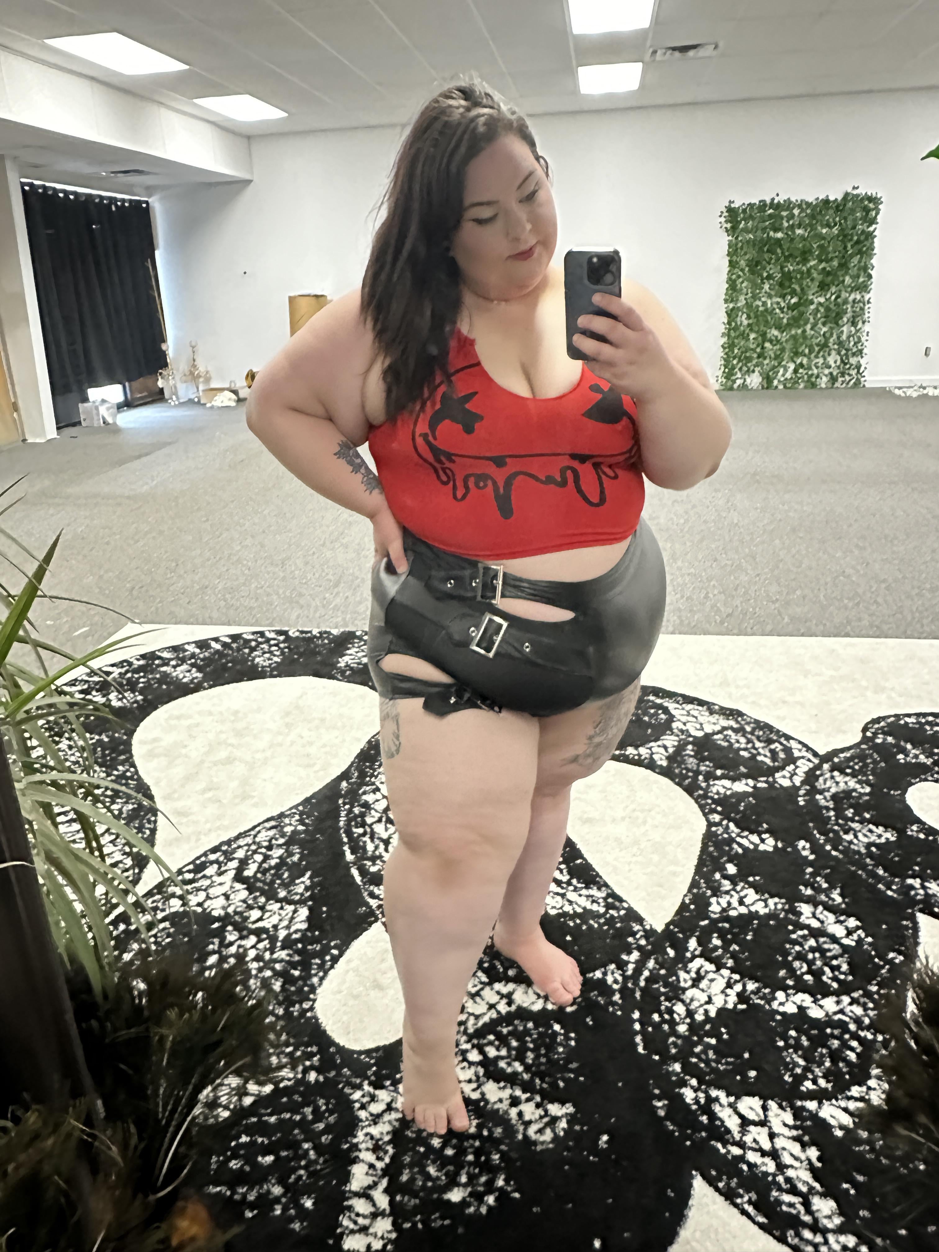 Summer outfit 🥰🖤 title=