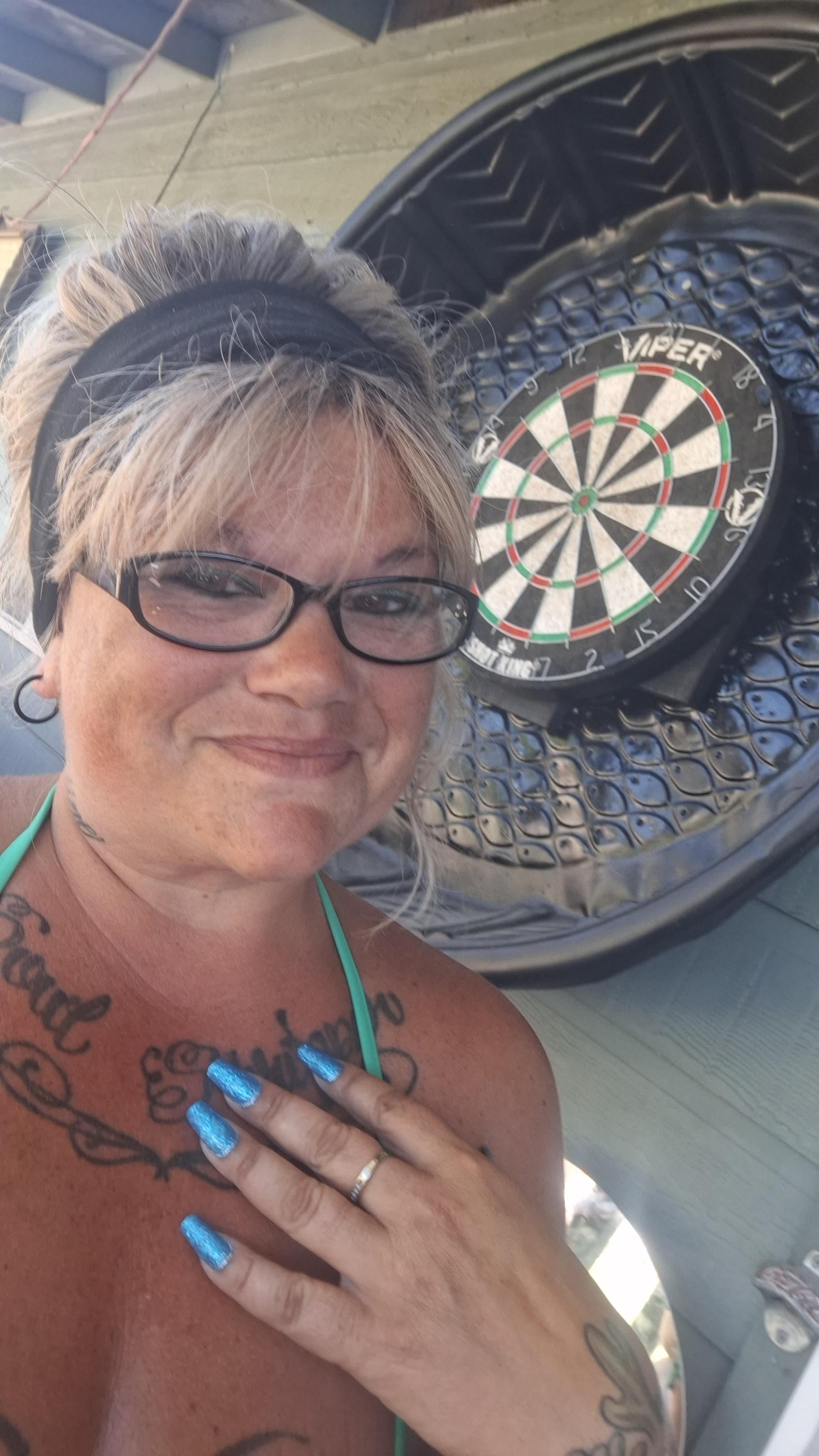 Love me some outdoor darts title=