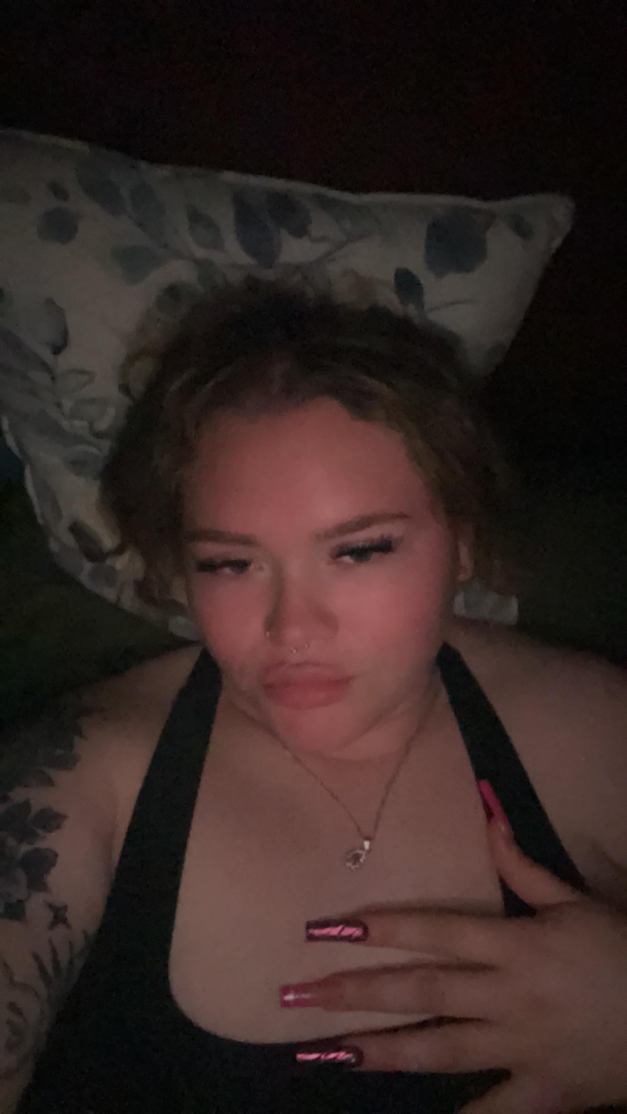 Your fav pillow princess 🥰 title=