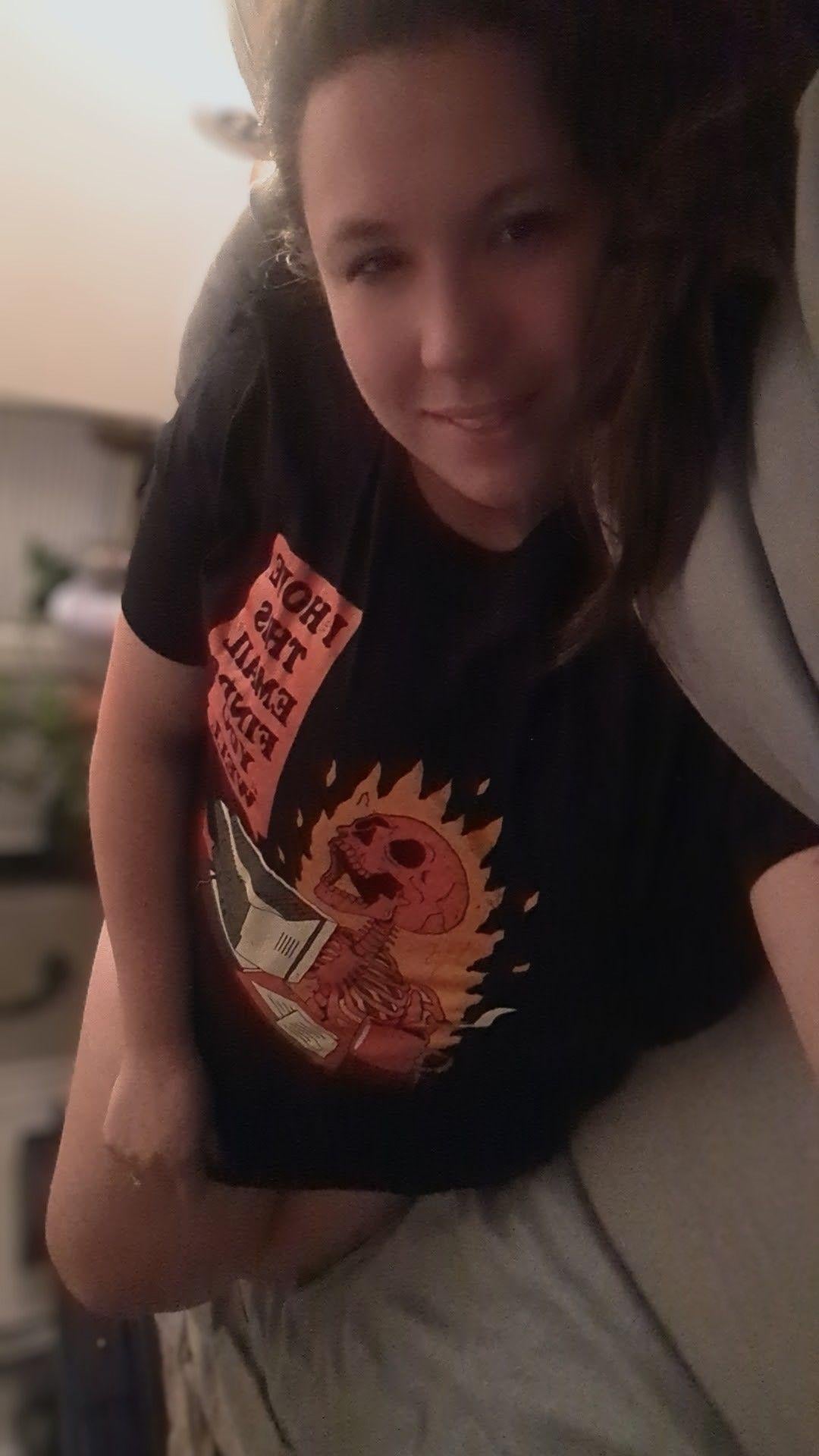 I usually sleep naked, but that's not how I roll on Reddit. 😉 title=