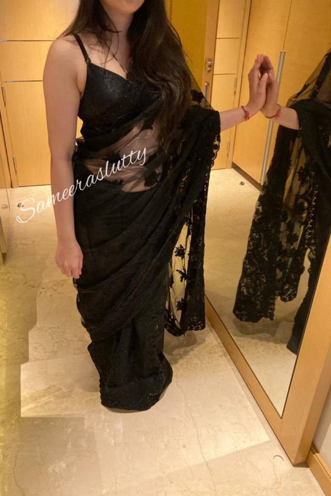 Beauty in black🖤...has she just dressed up or ready to undress🫦..well depends on u.💦🍑 Available to meet tomorrow in delhi/Ncr title=