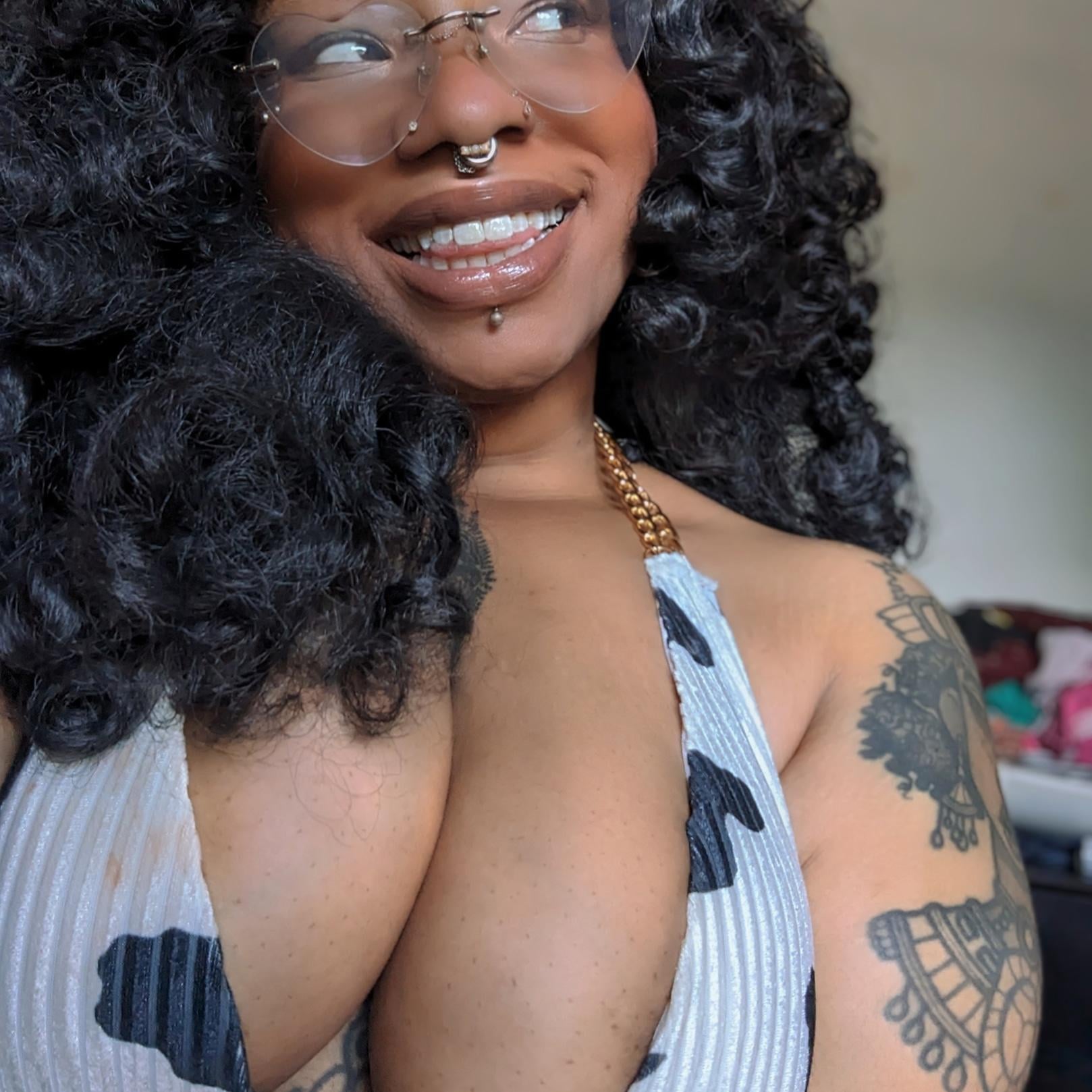 Bringing that cutie patootie energy  title=