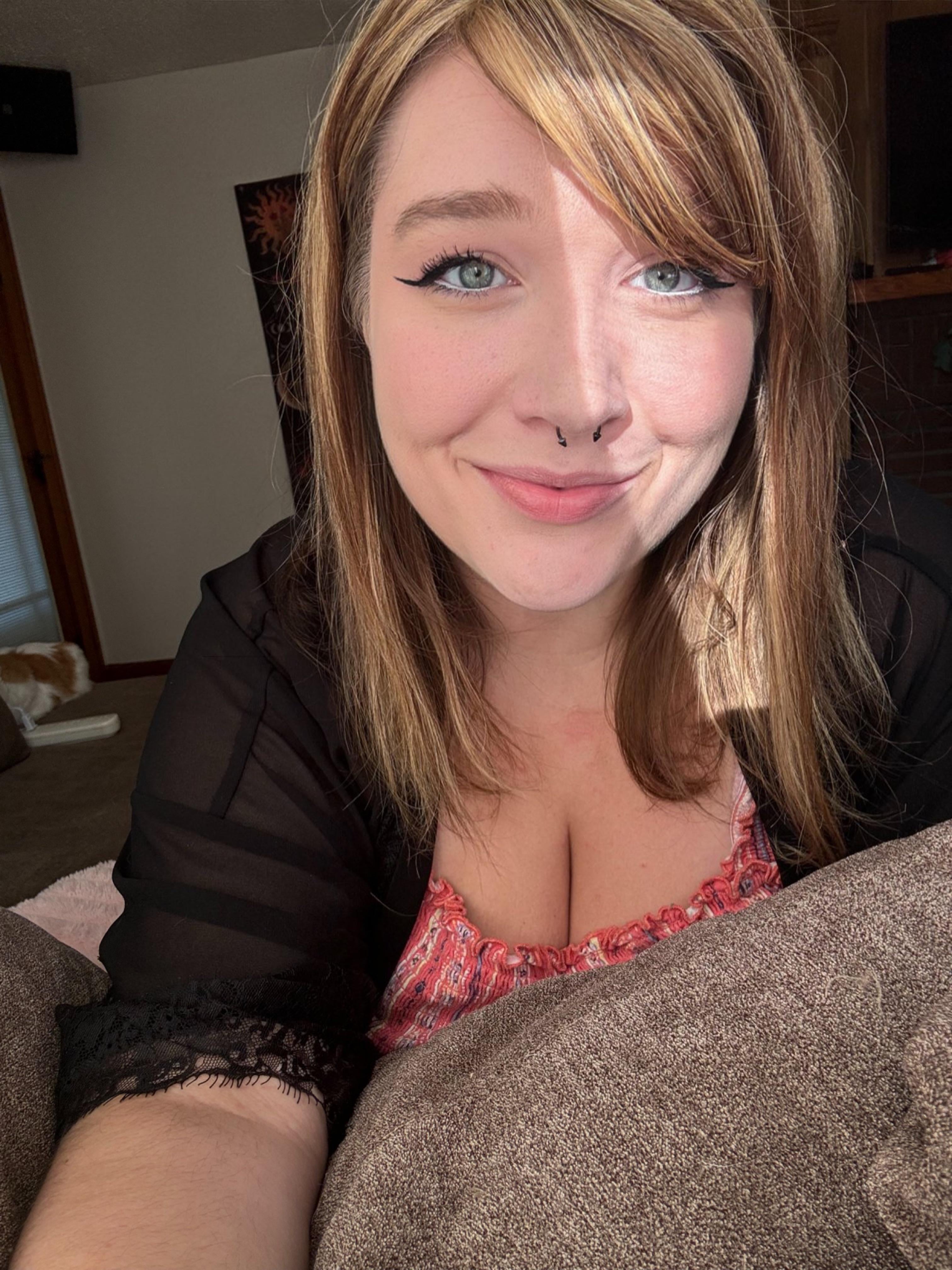 lil golden hour selfie for your timeline 🥰 title=