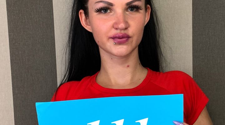Czechen Pussy - Tattoed Isabel Dark fucks in a casting - Czech Sex Casting