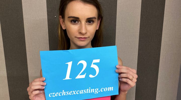 Czechen - Skinny girl gets boned primitive style - Czech Sex Casting