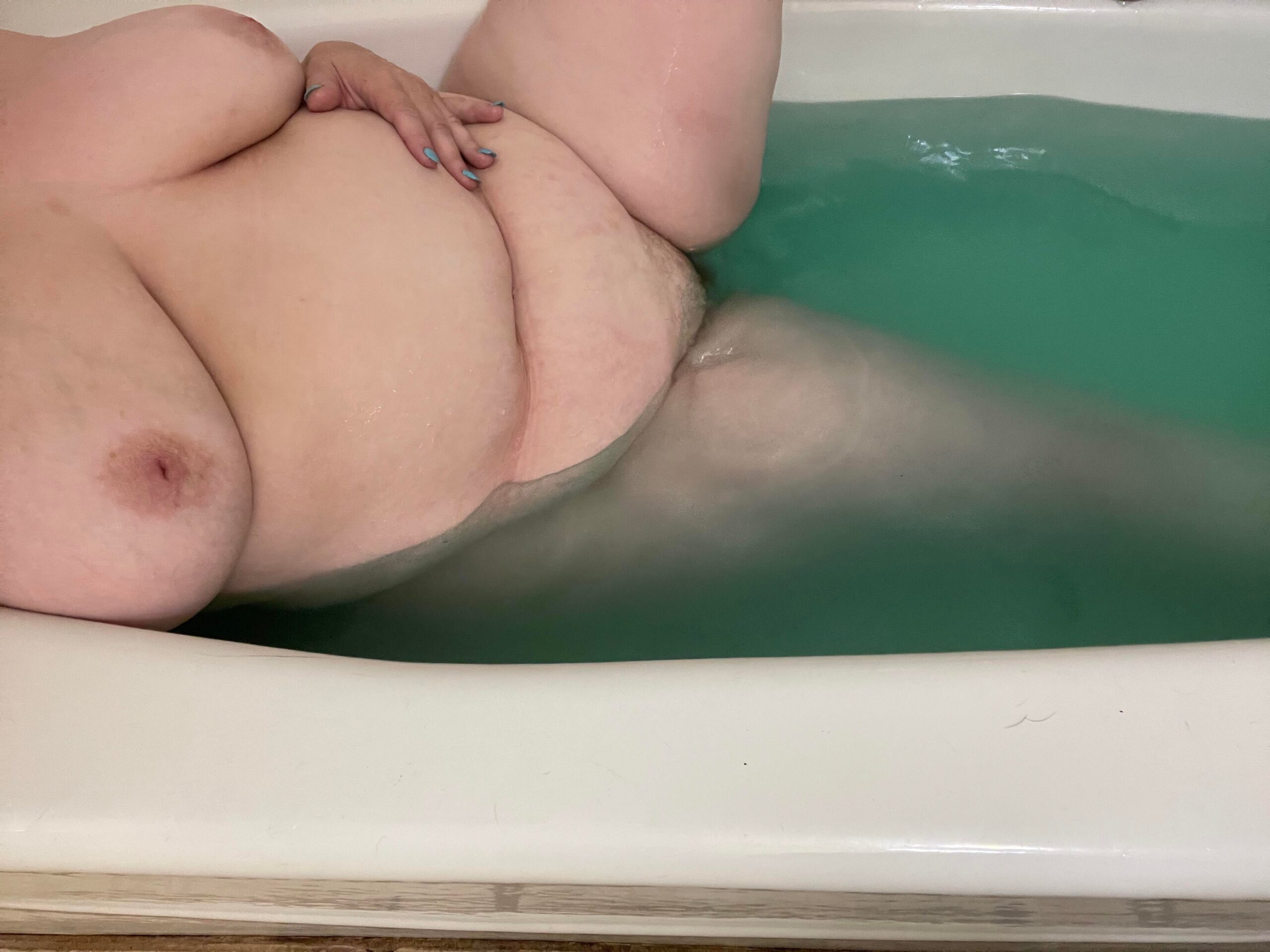 BBW Solo -  Been doing chores all morning….time to clean up