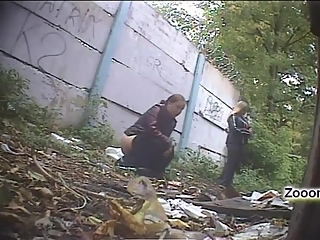 your voyeur videos - Woman peeing outside