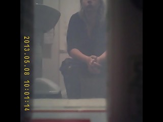 Piss – Chubby mature spied peeing your voyeur videos - Chubby mature spied peeing