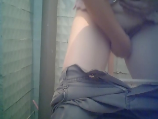 Piss – Woman squating to pee your voyeur videos - Woman squating to pee