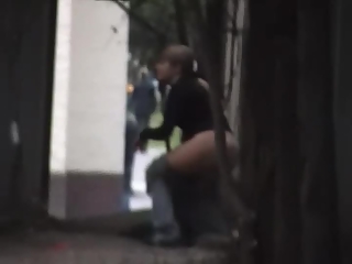 Piss – Blonde woman looks for a place to pee your voyeur videos - Blonde woman looks for a place to pee