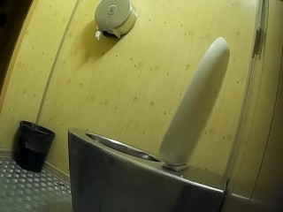 Piss – Gal in jeans pees your voyeur videos - Gal in jeans pees