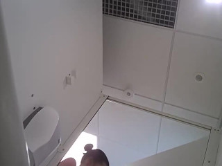 your voyeur videos - Swimsuit lady pees