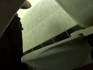 your voyeur videos - Mature woman pees in ladies room