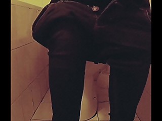 your voyeur videos - Toilet masturbation with party