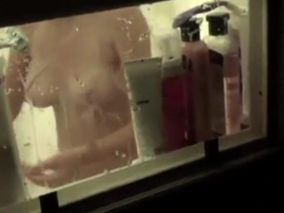 your voyeur videos - Window peeping on teen showering