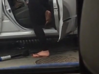 your voyeur videos - Cleaning car wearing leggings