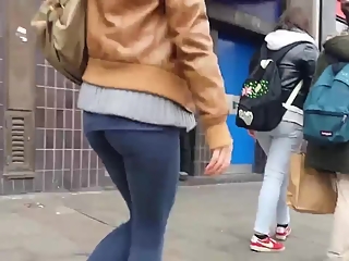 your voyeur videos - Tight blue pants nice ass