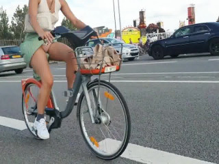 your voyeur videos - Bike riding upskirt