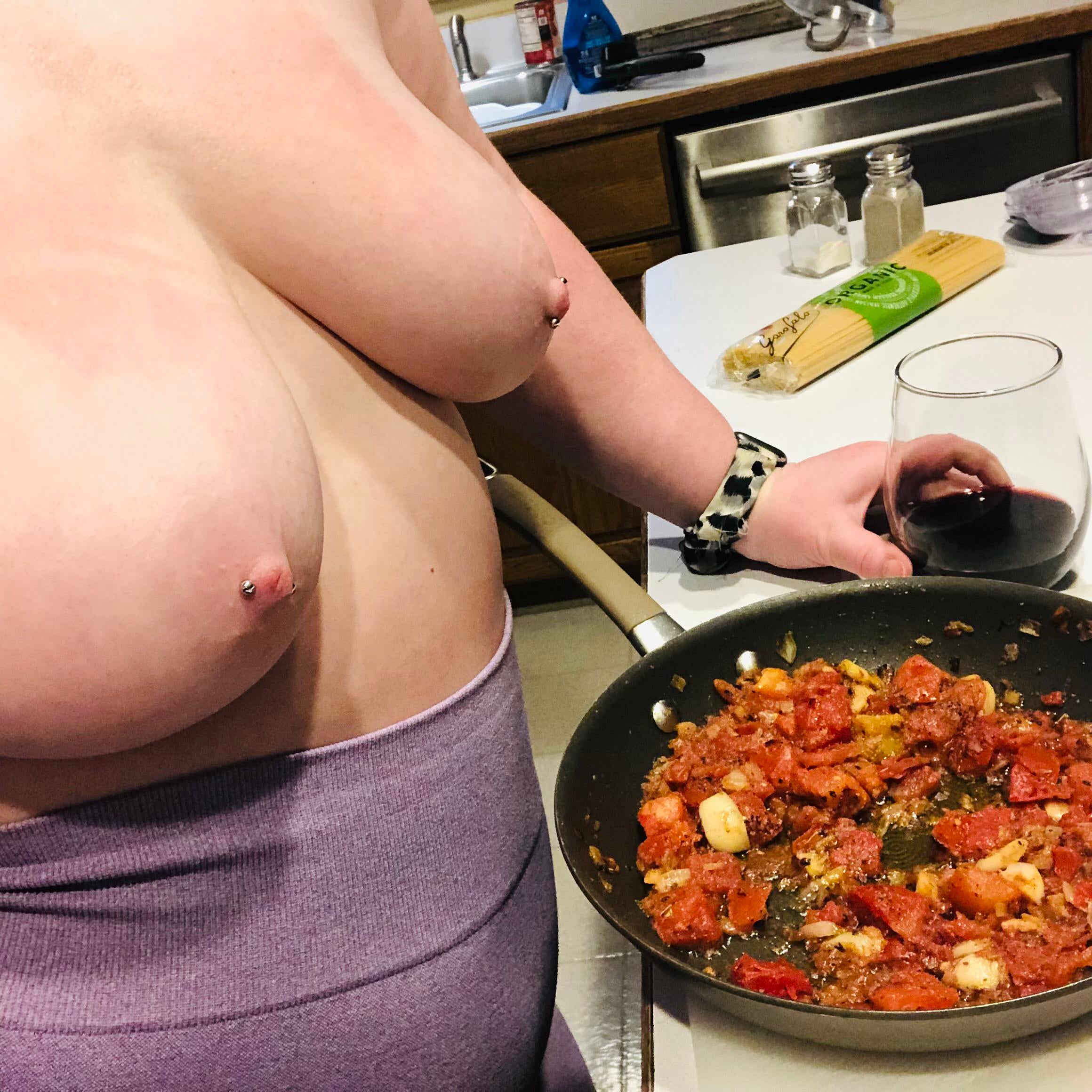 Bbwpictures -  What are you hungry [f]or?