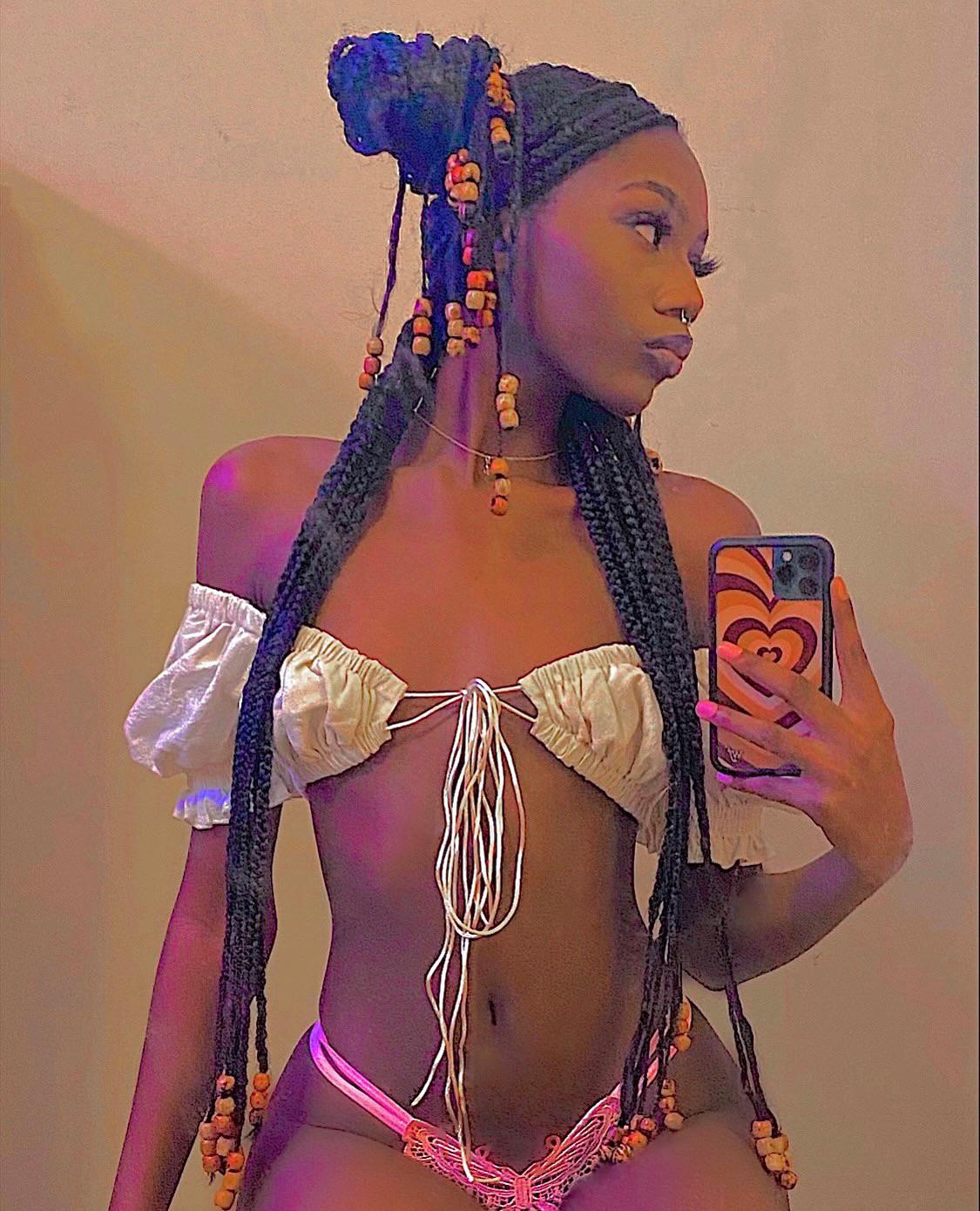 Black Girl -  wanna help me take this off? 😇🌸