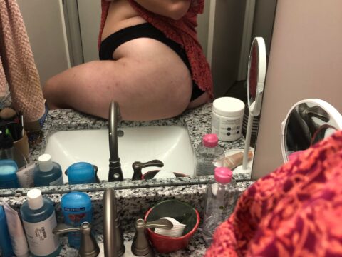 Chubby Big Tits -  Undressing👋🏼
